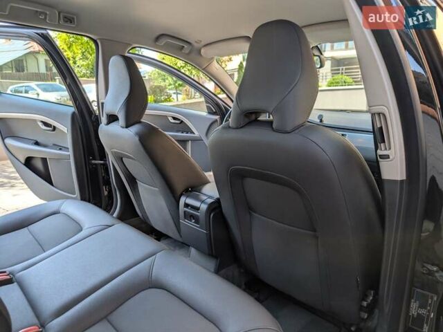 Черный Вольво В70, объемом двигателя 2 л и пробегом 339 тыс. км за 7599 $, фото 43 на Automoto.ua