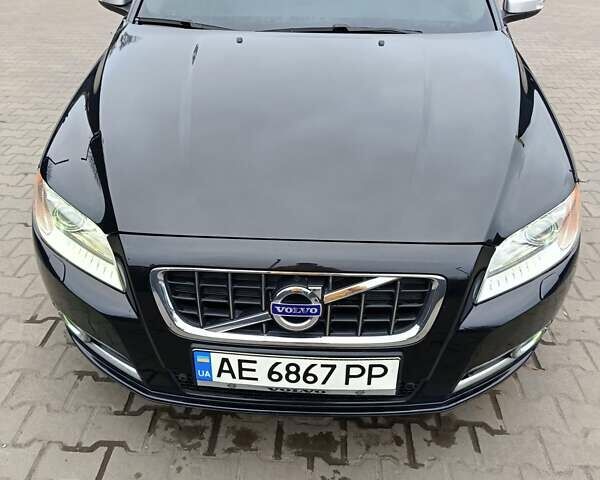 Черный Вольво В70, объемом двигателя 1.56 л и пробегом 235 тыс. км за 9300 $, фото 6 на Automoto.ua