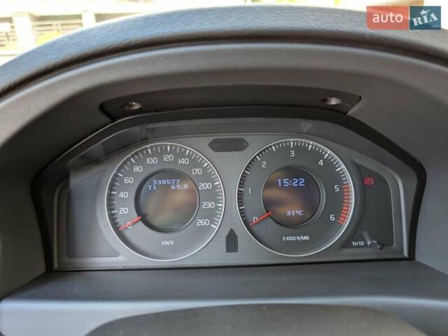 Черный Вольво В70, объемом двигателя 2 л и пробегом 339 тыс. км за 7599 $, фото 63 на Automoto.ua