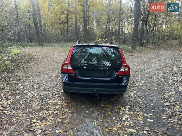 Черный Вольво В70, объемом двигателя 2.4 л и пробегом 180 тыс. км за 4700 $, фото 4 на Automoto.ua