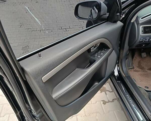 Черный Вольво В70, объемом двигателя 1.56 л и пробегом 235 тыс. км за 9300 $, фото 15 на Automoto.ua
