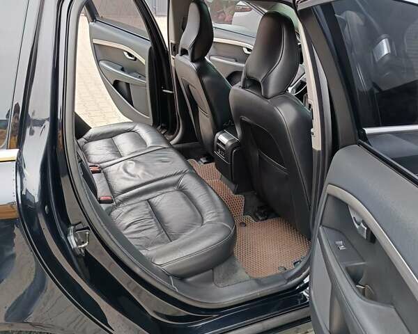 Черный Вольво В70, объемом двигателя 1.56 л и пробегом 235 тыс. км за 9300 $, фото 25 на Automoto.ua