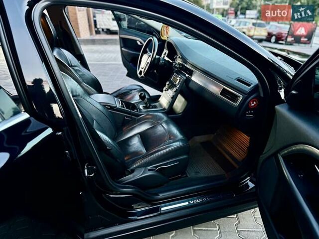 Черный Вольво В70, объемом двигателя 1.56 л и пробегом 230 тыс. км за 8600 $, фото 11 на Automoto.ua