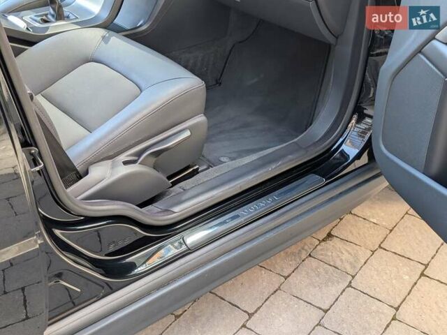 Черный Вольво В70, объемом двигателя 2 л и пробегом 339 тыс. км за 7599 $, фото 46 на Automoto.ua