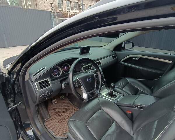 Черный Вольво В70, объемом двигателя 1.56 л и пробегом 235 тыс. км за 9300 $, фото 24 на Automoto.ua