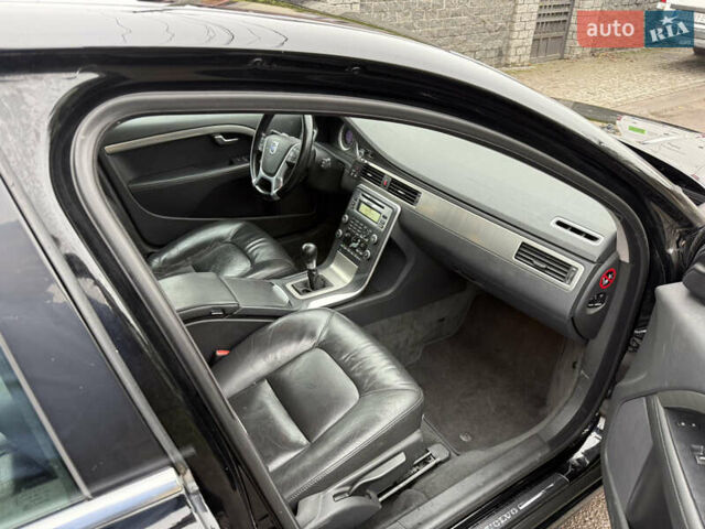 Черный Вольво В70, объемом двигателя 1.6 л и пробегом 270 тыс. км за 6200 $, фото 15 на Automoto.ua