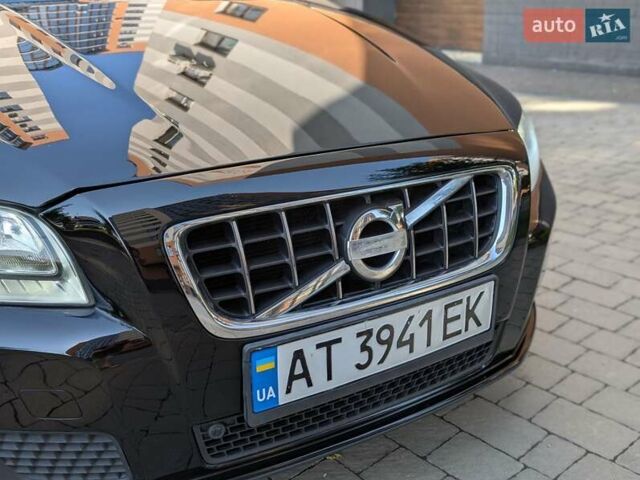 Черный Вольво В70, объемом двигателя 2 л и пробегом 339 тыс. км за 7599 $, фото 3 на Automoto.ua