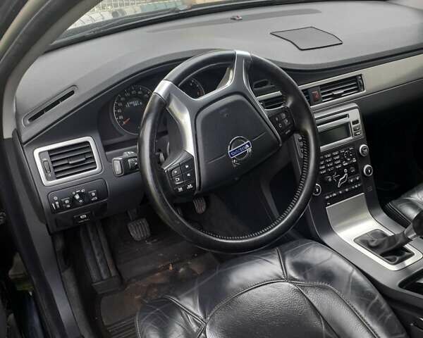 Черный Вольво В70, объемом двигателя 1.56 л и пробегом 230 тыс. км за 7600 $, фото 3 на Automoto.ua