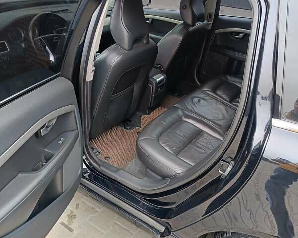 Черный Вольво В70, объемом двигателя 1.56 л и пробегом 235 тыс. км за 9300 $, фото 11 на Automoto.ua