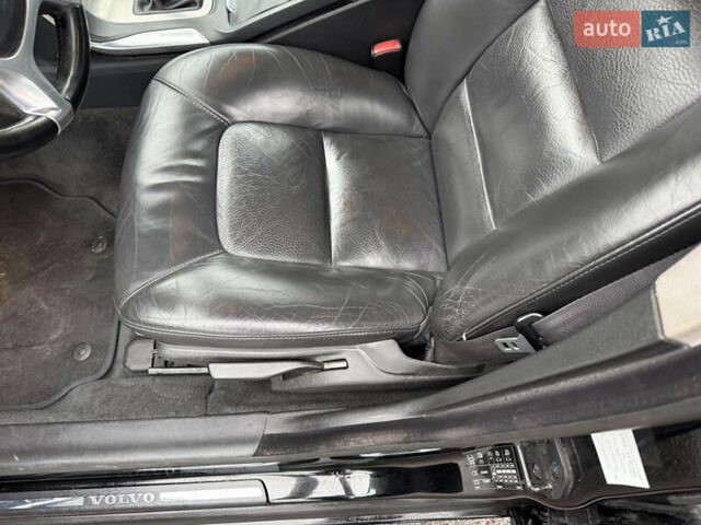 Черный Вольво В70, объемом двигателя 1.6 л и пробегом 270 тыс. км за 6200 $, фото 12 на Automoto.ua