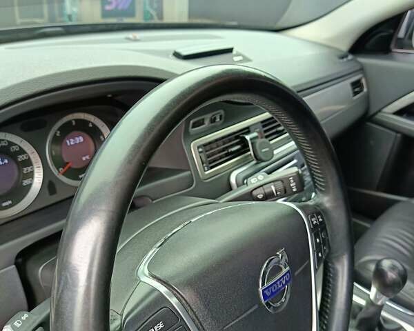 Черный Вольво В70, объемом двигателя 1.56 л и пробегом 235 тыс. км за 9300 $, фото 20 на Automoto.ua