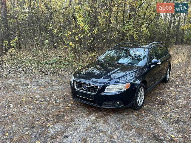 Черный Вольво В70, объемом двигателя 2.4 л и пробегом 180 тыс. км за 4700 $, фото 2 на Automoto.ua