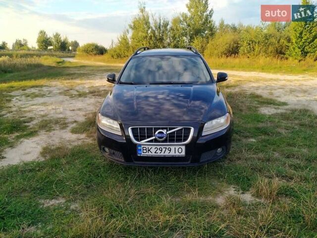 Черный Вольво В70, объемом двигателя 1.56 л и пробегом 241 тыс. км за 9000 $, фото 39 на Automoto.ua