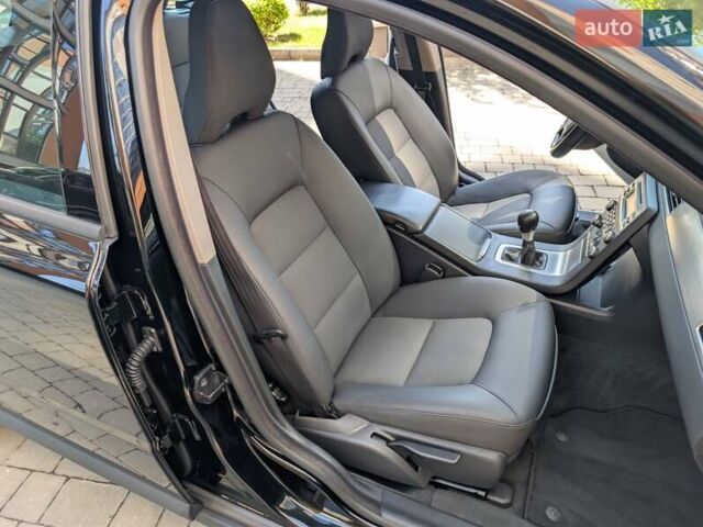 Черный Вольво В70, объемом двигателя 2 л и пробегом 339 тыс. км за 7599 $, фото 47 на Automoto.ua