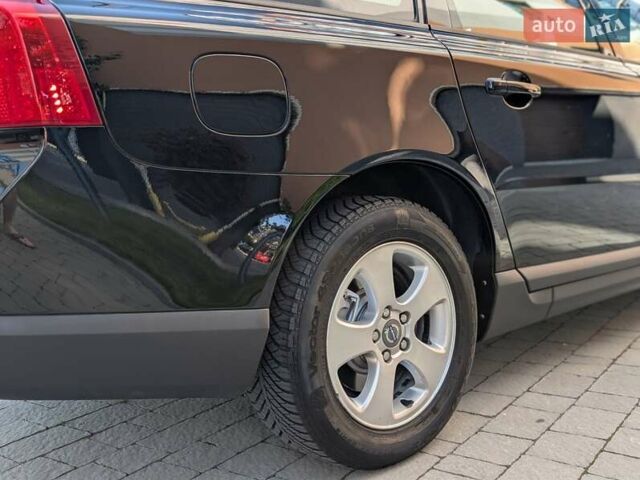 Черный Вольво В70, объемом двигателя 2 л и пробегом 338 тыс. км за 8100 $, фото 51 на Automoto.ua