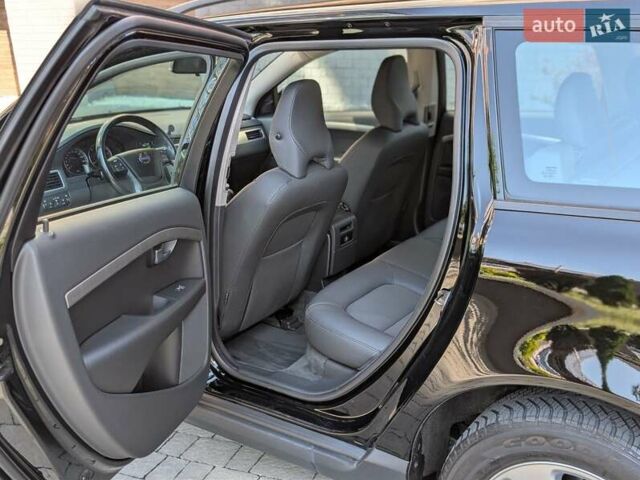 Черный Вольво В70, объемом двигателя 2 л и пробегом 339 тыс. км за 7599 $, фото 40 на Automoto.ua