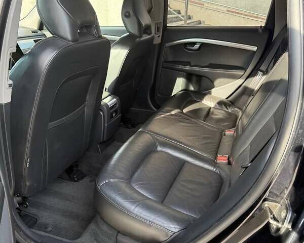 Черный Вольво В70, объемом двигателя 2.4 л и пробегом 329 тыс. км за 8500 $, фото 8 на Automoto.ua