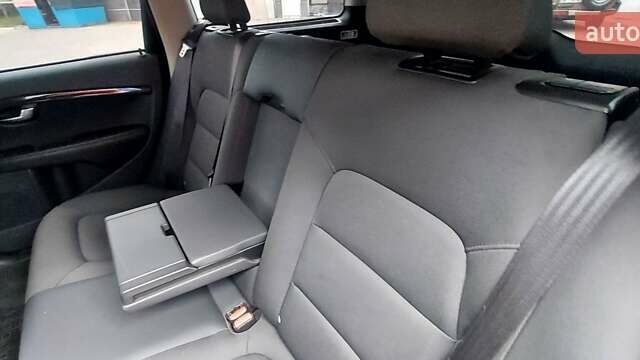 Черный Вольво В70, объемом двигателя 1.98 л и пробегом 280 тыс. км за 9950 $, фото 15 на Automoto.ua