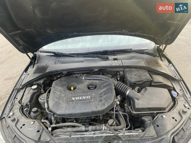Чорний Вольво V70, об'ємом двигуна 2 л та пробігом 323 тис. км за 7300 $, фото 16 на Automoto.ua