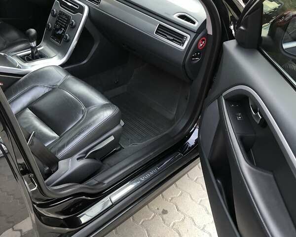 Чорний Вольво V70, об'ємом двигуна 1.6 л та пробігом 286 тис. км за 8500 $, фото 5 на Automoto.ua