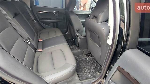 Черный Вольво В70, объемом двигателя 1.98 л и пробегом 280 тыс. км за 9950 $, фото 11 на Automoto.ua