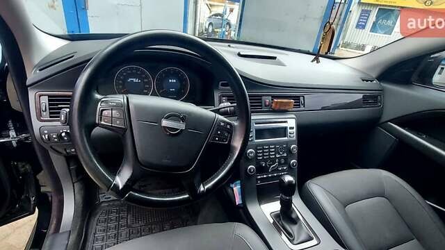 Черный Вольво В70, объемом двигателя 1.98 л и пробегом 280 тыс. км за 9950 $, фото 20 на Automoto.ua