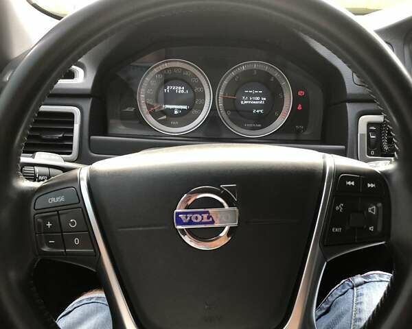 Чорний Вольво V70, об'ємом двигуна 1.6 л та пробігом 286 тис. км за 8500 $, фото 10 на Automoto.ua