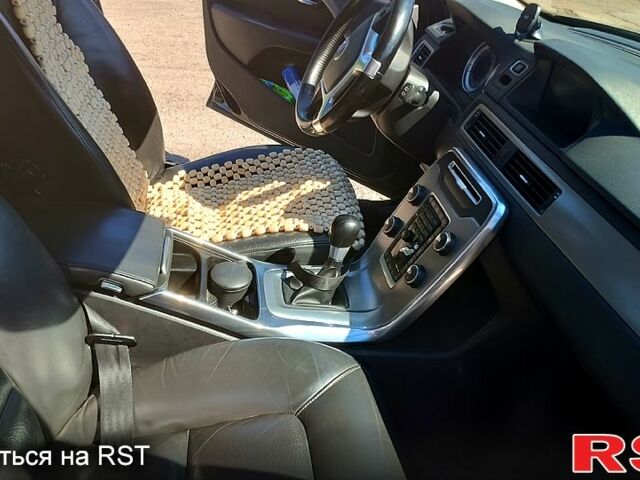 Черный Вольво В70, объемом двигателя 2 л и пробегом 350 тыс. км за 13000 $, фото 5 на Automoto.ua