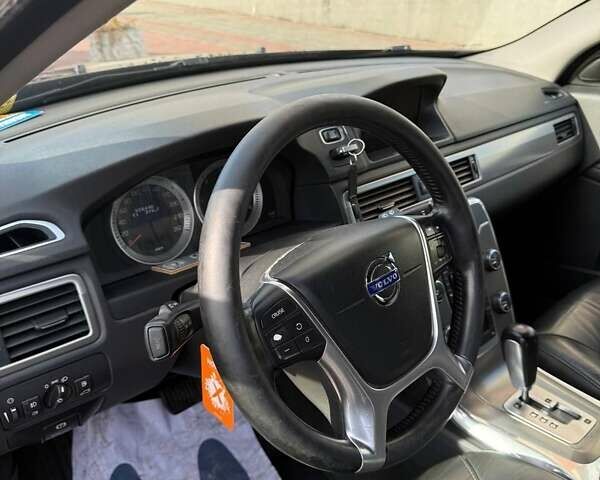 Черный Вольво В70, объемом двигателя 2.4 л и пробегом 329 тыс. км за 8500 $, фото 2 на Automoto.ua