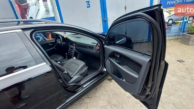 Черный Вольво В70, объемом двигателя 1.98 л и пробегом 280 тыс. км за 9950 $, фото 1 на Automoto.ua