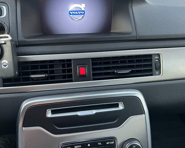 Черный Вольво В70, объемом двигателя 2.4 л и пробегом 288 тыс. км за 15490 $, фото 33 на Automoto.ua