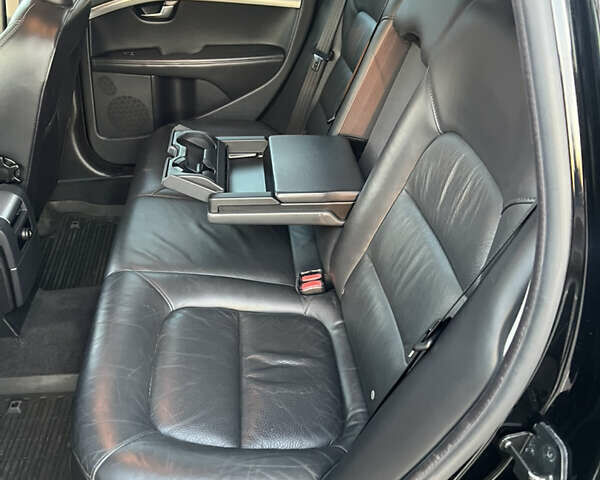 Черный Вольво В70, объемом двигателя 2.4 л и пробегом 288 тыс. км за 15490 $, фото 25 на Automoto.ua