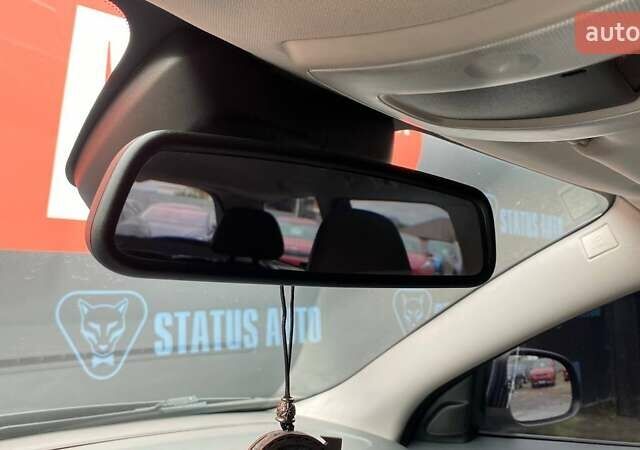 Черный Вольво В70, объемом двигателя 1.56 л и пробегом 310 тыс. км за 9100 $, фото 23 на Automoto.ua