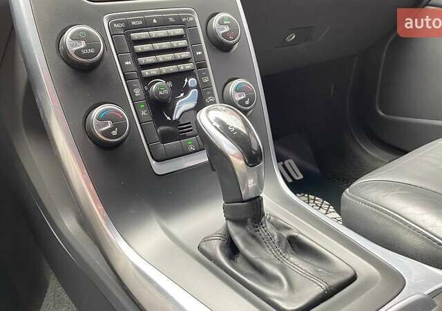 Черный Вольво В70, объемом двигателя 1.56 л и пробегом 310 тыс. км за 9100 $, фото 20 на Automoto.ua