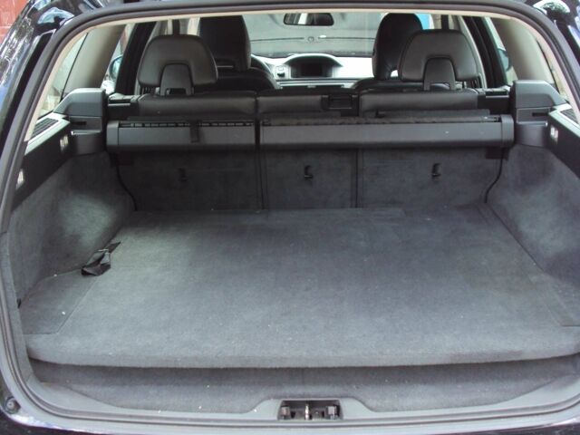 Черный Вольво В70, объемом двигателя 2 л и пробегом 220 тыс. км за 11500 $, фото 6 на Automoto.ua