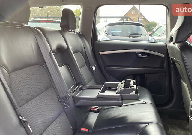 Чорний Вольво V70, об'ємом двигуна 1.6 л та пробігом 235 тис. км за 9300 $, фото 51 на Automoto.ua