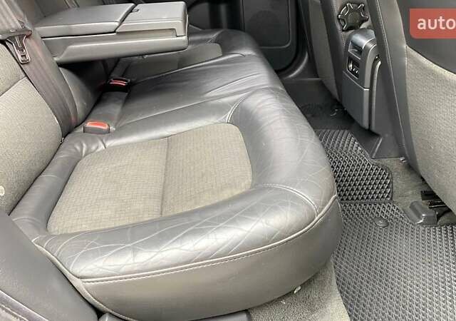 Черный Вольво В70, объемом двигателя 1.56 л и пробегом 310 тыс. км за 9100 $, фото 31 на Automoto.ua