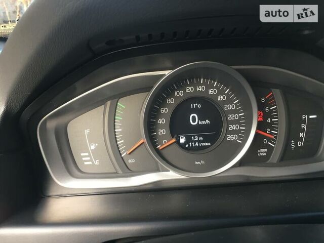 Вольво V70 2013 у Одесі на Automoto.ua Чорний Вольво V70, об'ємом двигуна 2 л та пробігом 190 тис. км за 7000 $, фото 17 на Automoto.ua
