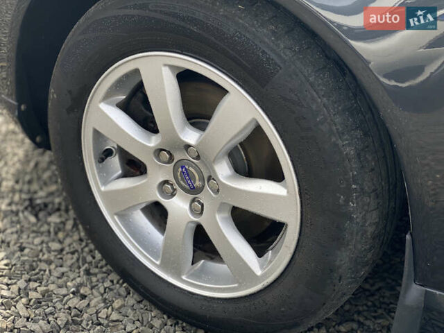 Чорний Вольво V70, об'ємом двигуна 1.6 л та пробігом 235 тис. км за 9300 $, фото 12 на Automoto.ua