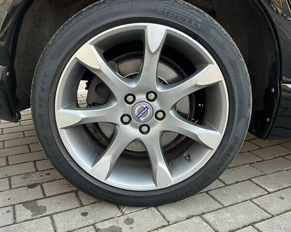 Черный Вольво В70, объемом двигателя 2.4 л и пробегом 288 тыс. км за 15490 $, фото 39 на Automoto.ua