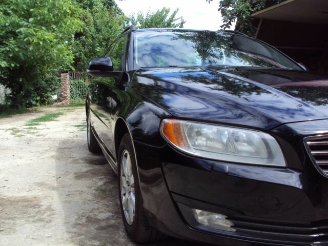 Черный Вольво В70, объемом двигателя 2 л и пробегом 220 тыс. км за 11500 $, фото 10 на Automoto.ua