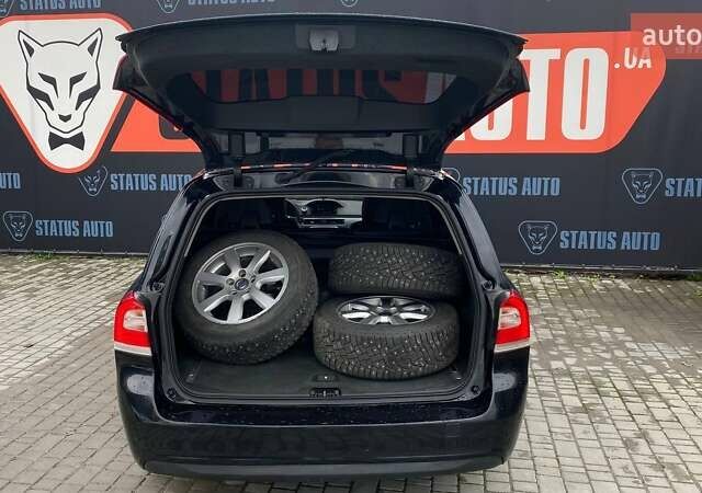 Черный Вольво В70, объемом двигателя 1.56 л и пробегом 310 тыс. км за 9100 $, фото 10 на Automoto.ua