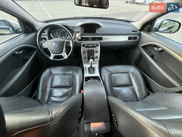 Черный Вольво В70, объемом двигателя 2.4 л и пробегом 288 тыс. км за 15490 $, фото 2 на Automoto.ua