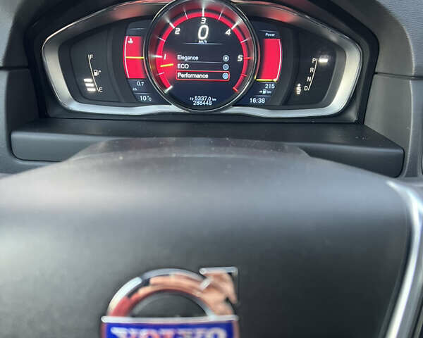 Черный Вольво В70, объемом двигателя 2.4 л и пробегом 288 тыс. км за 15490 $, фото 37 на Automoto.ua