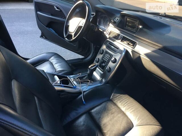 Вольво V70 2013 у Одесі на Automoto.ua Чорний Вольво V70, об'ємом двигуна 2 л та пробігом 190 тис. км за 7000 $, фото 9 на Automoto.ua