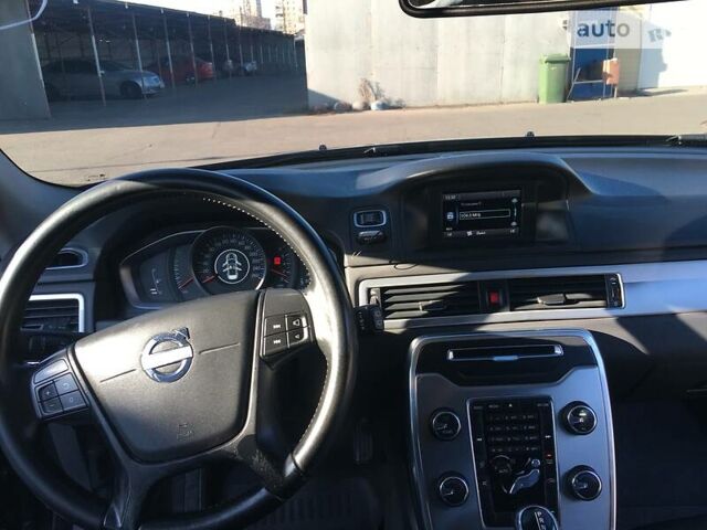 Вольво V70 2013 у Одесі на Automoto.ua Чорний Вольво V70, об'ємом двигуна 2 л та пробігом 190 тис. км за 7000 $, фото 13 на Automoto.ua