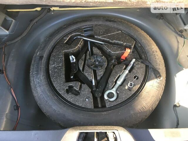 Вольво V70 2013 у Одесі на Automoto.ua Чорний Вольво V70, об'ємом двигуна 2 л та пробігом 190 тис. км за 7000 $, фото 6 на Automoto.ua