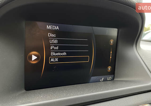 Чорний Вольво V70, об'ємом двигуна 1.6 л та пробігом 235 тис. км за 9300 $, фото 48 на Automoto.ua