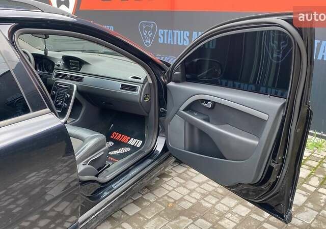 Черный Вольво В70, объемом двигателя 1.56 л и пробегом 310 тыс. км за 9100 $, фото 33 на Automoto.ua