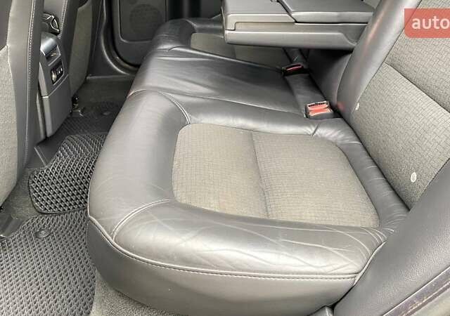 Черный Вольво В70, объемом двигателя 1.56 л и пробегом 310 тыс. км за 9100 $, фото 26 на Automoto.ua